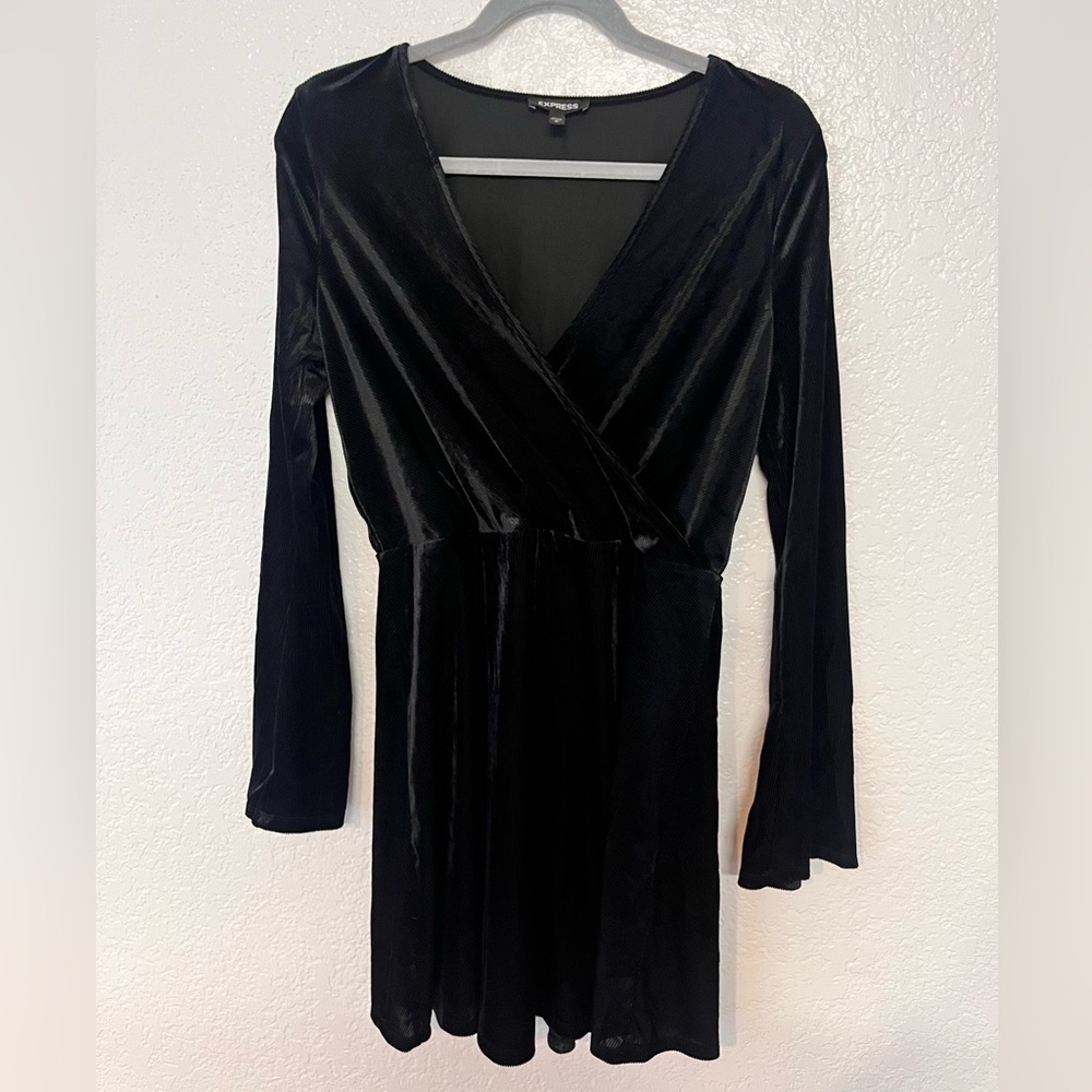 Express Black Velvet Dress Size Medium